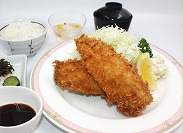 アジフライ定食　１５８０円